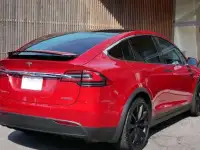 Продажа автомобилей Tesla, фотография 3