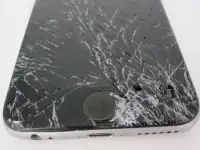 Покупаем разбитые дисплеи на iPhone