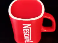 Кружка Nescafe красная, фотография 5