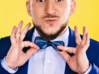 ведущий (тамада)