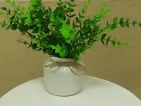 Гипсовое кашпо с искусственной зеленью эвкалипт, фотография 3