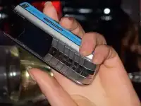 Новый Vertu Ascent Azure Special Edition, фотография 3