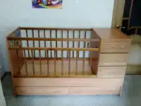 Продам кроватку детскую