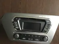 АВТОМАГНИТОЛА ОРИГИНАЛ НА КИА РИО 3