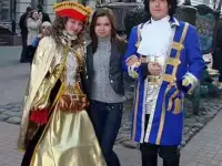Шикарные костюмы петра и екатерины  на прокат, в аренду. казань. дёшево.
