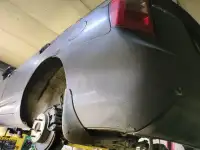 Ремонт бензобака Kia carens с подрамником 2007 года