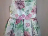 Нарядное платье для девочки