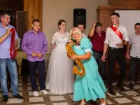 Поющая ведущая, фотография 9