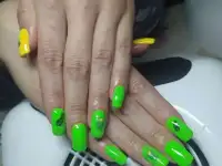 Маникюр