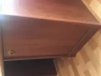 Продам 2х тумбовый стол, фотография 2