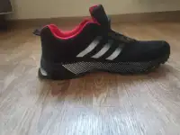 Кроссовки
