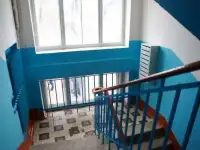 Выгодные цены на ремонт подъездов
