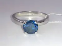 Серебряное кольцо с синим фианитом
