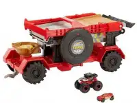 Трек Hot Wheels Передвижной трамплин Monster Trucks