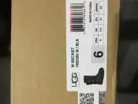 Продам новые UGG
