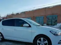 продам kia ceed 2012 года, фотография 5