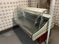 Холодильная ветрина