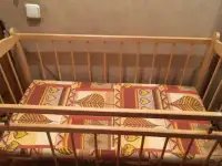 Детская кроватка