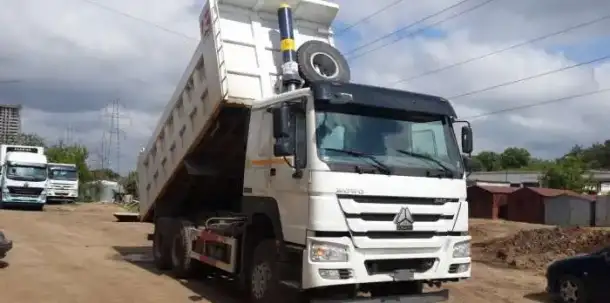 Самосвал HOWO 6x4 ZZ3327N3847E в Тольятти  от официального представителя завода в РФ, фотография 3