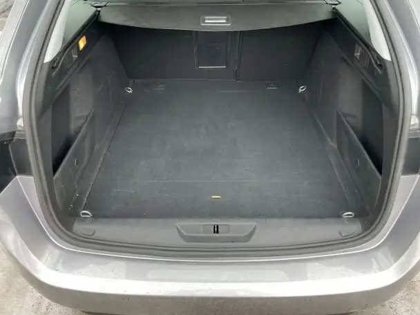 Продам Автомобиль Peugeot 308 1.5 AT, 2019, 127 000 км, фотография 6
