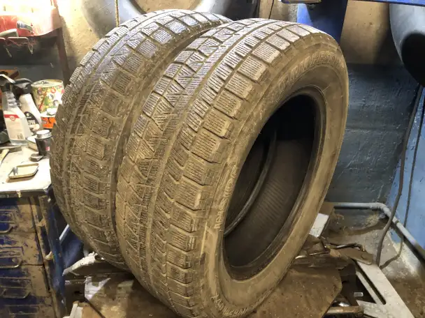 2 шины бу Bridgestone Blizzak REVO GZ 19565 R15 91S, фотография 3