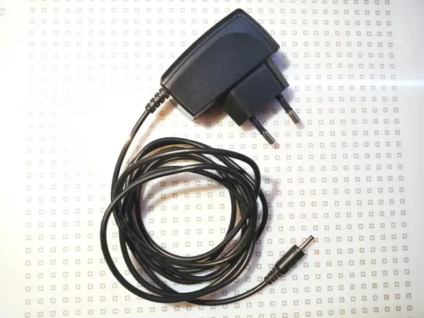 Зарядное устройство Samsung ATADD11EBE, фотография 1