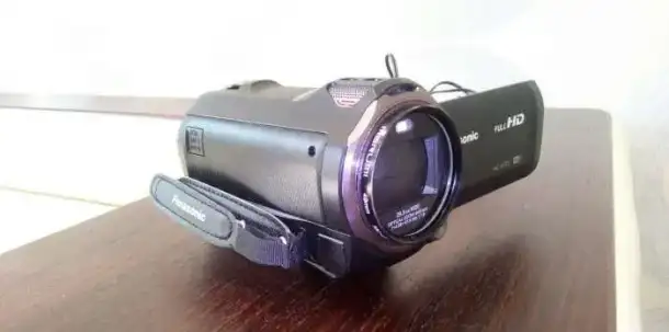 Продаю камеру Panasonic hc-v770, фотография 3