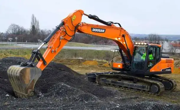 Гусеничный экскаватор Doosan DX225LCA в Нижнем Новгороде от официального представителя завода в РФ, фотография 1
