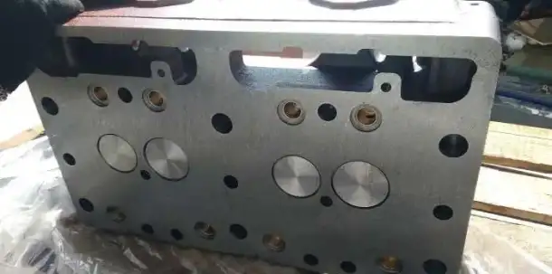 Головка блока 51-02-3СП на двигатель Д-160, Д-180 на бульдозера ЧТЗ Уралтрак, фотография 1