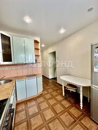 Продается 2-комн. квартира 43 кв.м., фотография 2