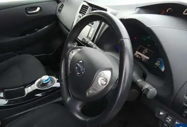 Nissan Leaf Электромобиль, фотография 7