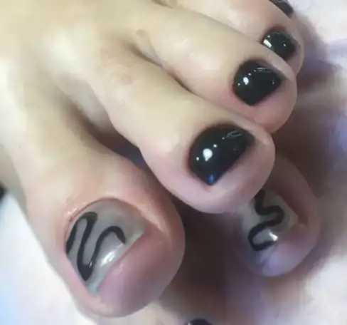 Маникюр и педикюр, фотография 3
