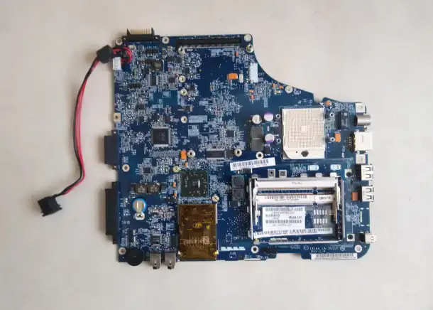 Toshiba Satellite  A210 Материнская плата LA-3631P, фотография 3