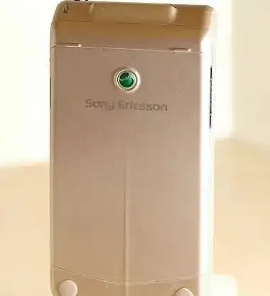 Sony Ericsson Z555i Dusted Rose оригинал, фотография 2