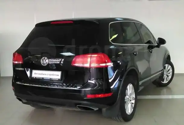 Продам Volkswagen Touareg, 2012 год, фотография 2