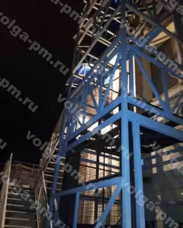 Грузовой подъемник от производителя, фотография 1