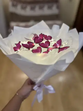 Светящиеся букеты из бабочек, фотография 5
