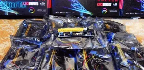 Материнка ASRock H81 Pro BTC R2.0 и райзера, фотография 1