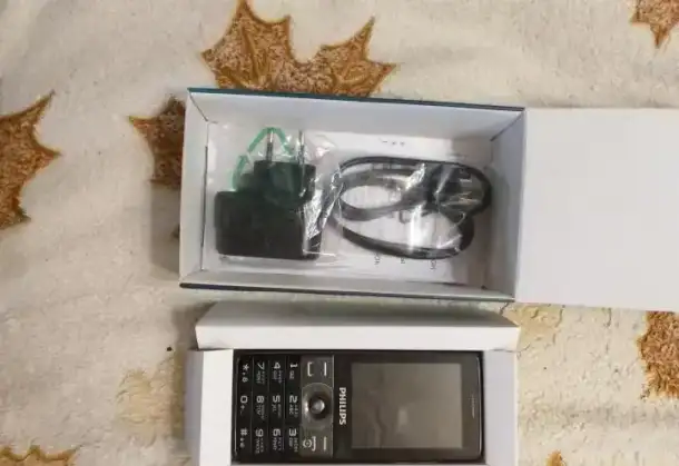 Philips E570 Black оригинал,комплект, фотография 5