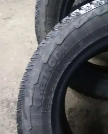 Продам Колеса зимние б/у 225/65R17 HANKOOK цена 6000 руб, фотография 2