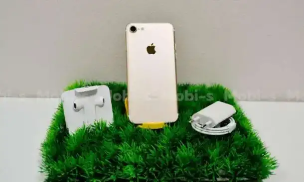 iPhone 7 32 Gold, фотография 4