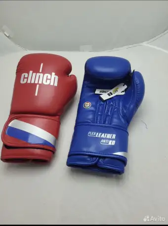Боксерские перчатки и шлем Clinch, фотография 10