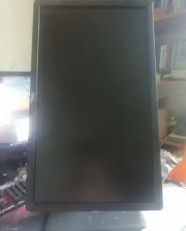 Монитор DELL u2312, фотография 2