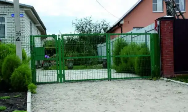 Ворота откатные, заполнение 3D Панель, фотография 1