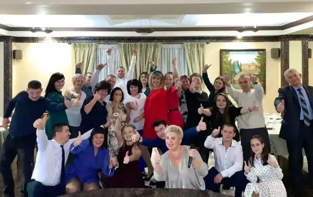 Ведущая тамада ведущий  DJ, живая музыка, вокал, дым, свет, фотография 10