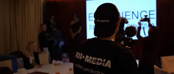 Съемка подкастов, прямых эфиров, интервью. Экспертные ролики, фотография 1