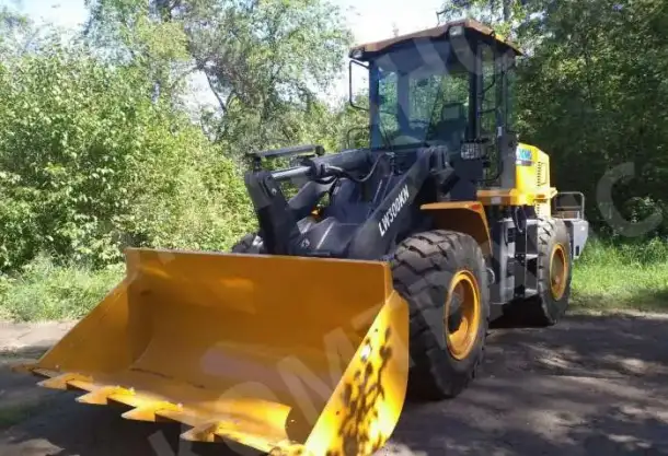 фронтальный погрузчик XCMG LW300KN, фотография 10