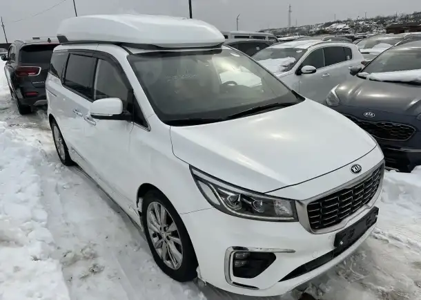 Kia Carnival 2019, фотография 3