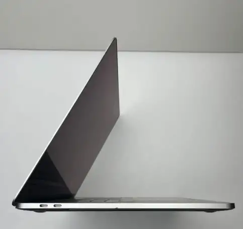 MacBook Pro 15 2018 Space 17 2.6ghz 16/512, фотография 3
