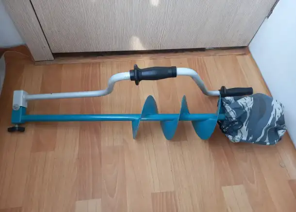 Ледобур, фотография 1